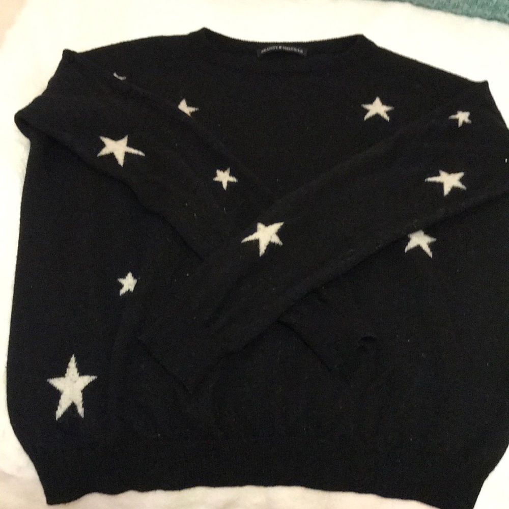 Brandy Melville Star Sweater
